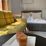 Old Town Charm Apartmán *