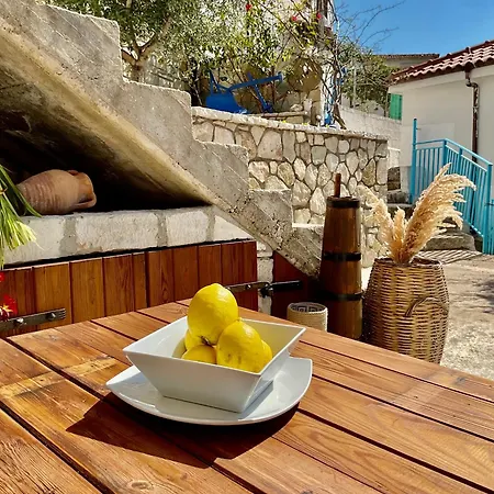 Old Town Charm Διαμέρισμα