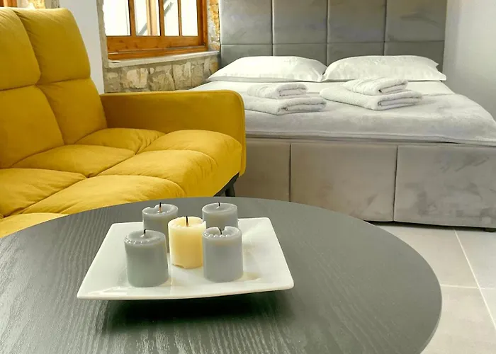 Old Town Charm Dhërmi